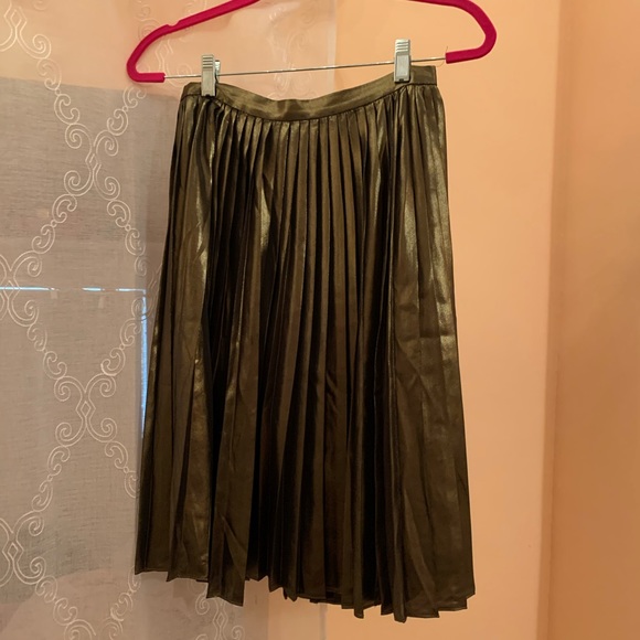 Ann Taylor Dresses & Skirts - gold knee duster skirt